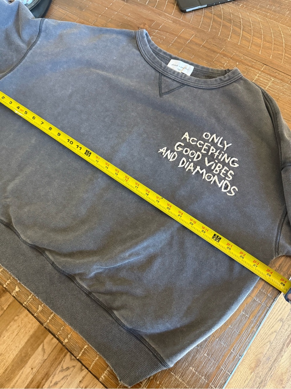 Diamonds and Sweatshirts size XL - Picture 6 of 10